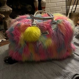 Justice Fuzzy Rainbow Wheelie Suitcase Carry On Sleepover Bag Light Up Wheels